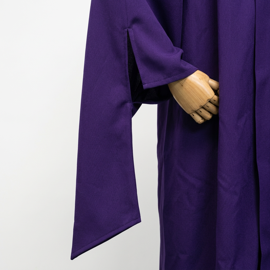 Master Gown Oblong Sleeve Detail